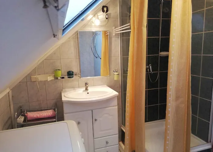 Apartament In 20662 *